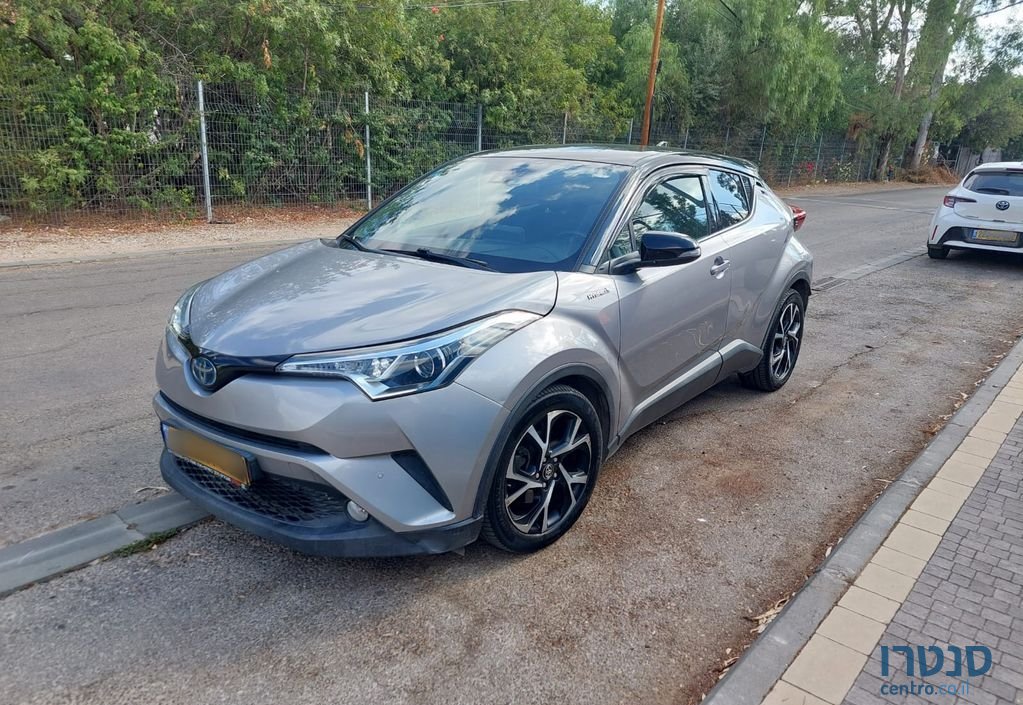 2018' Toyota C-HR טויוטה photo #2