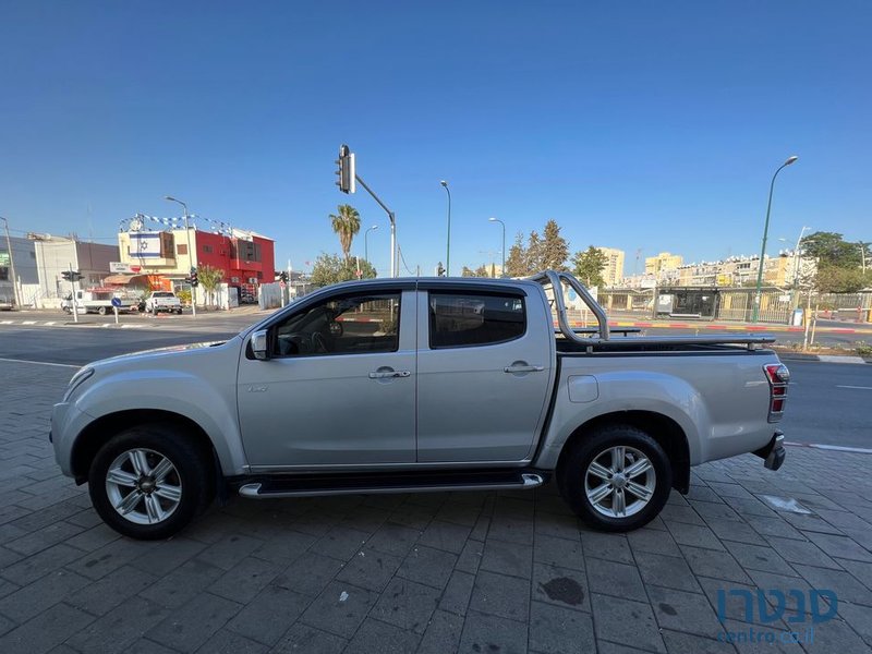 2018' Isuzu 4X4 D-Max איסוזו photo #1