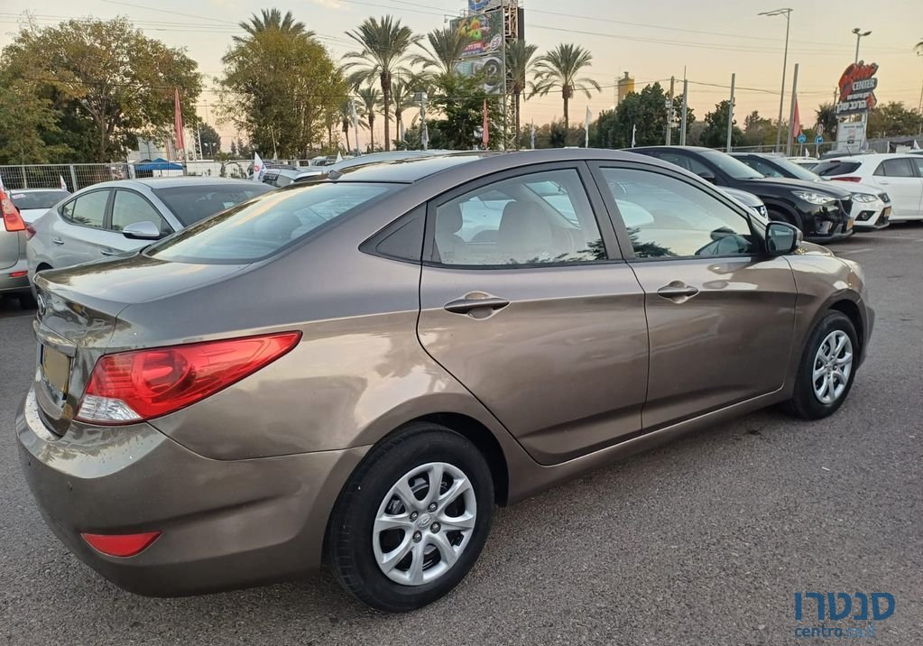 2013' Hyundai i25 יונדאי אקסנט photo #4