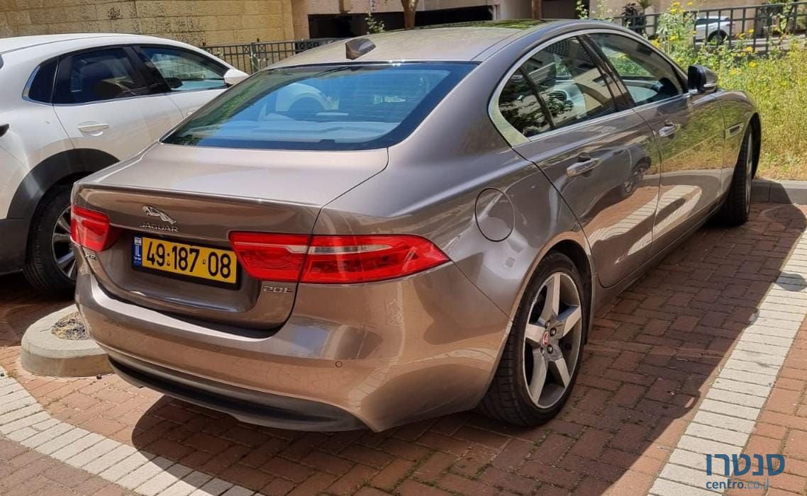 2017' Jaguar Xe יגואר photo #1