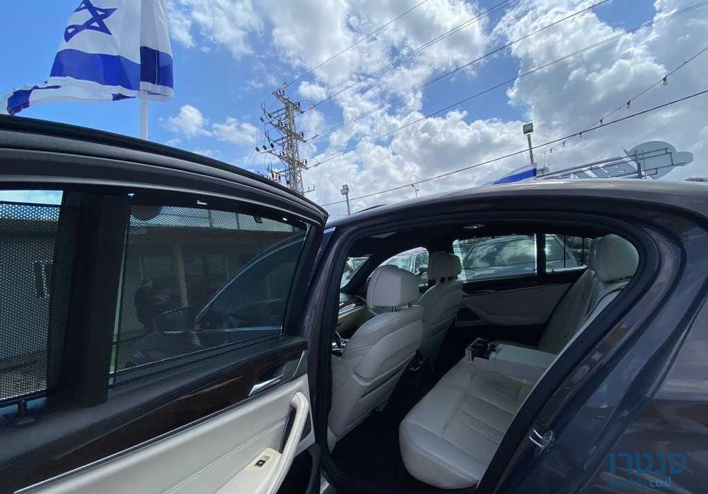 2018' BMW 5 Series ב.מ.וו סדרה 5 photo #6
