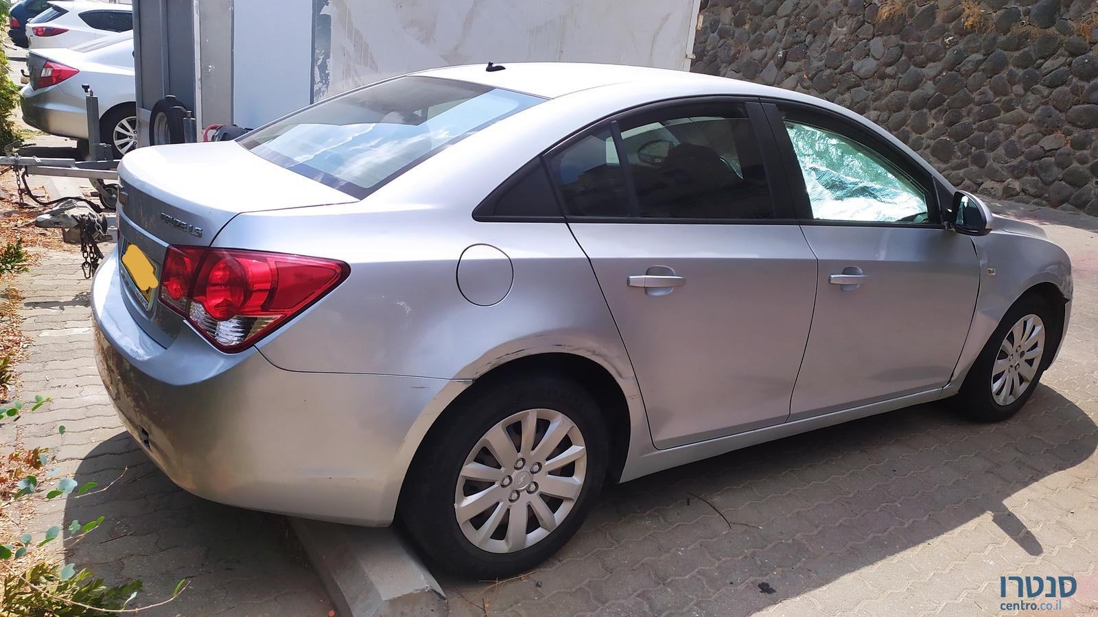 2011' Chevrolet Cruze photo #4