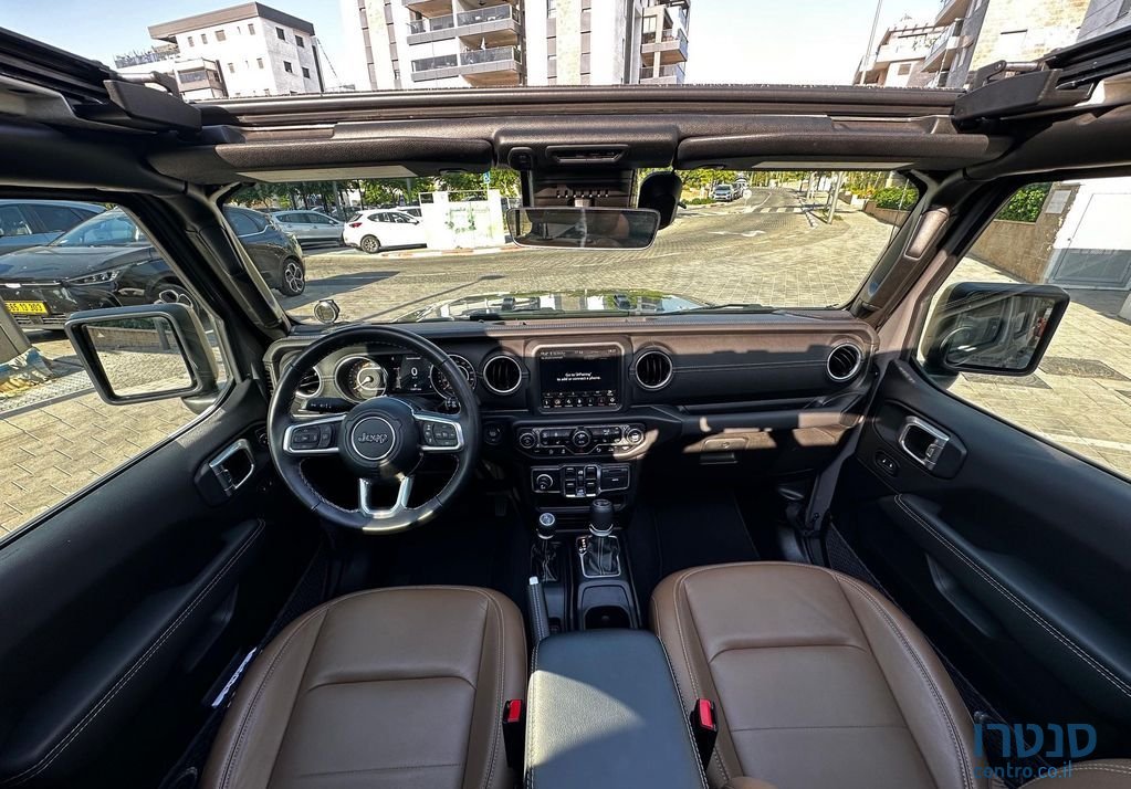 2023' Jeep Wrangler photo #6