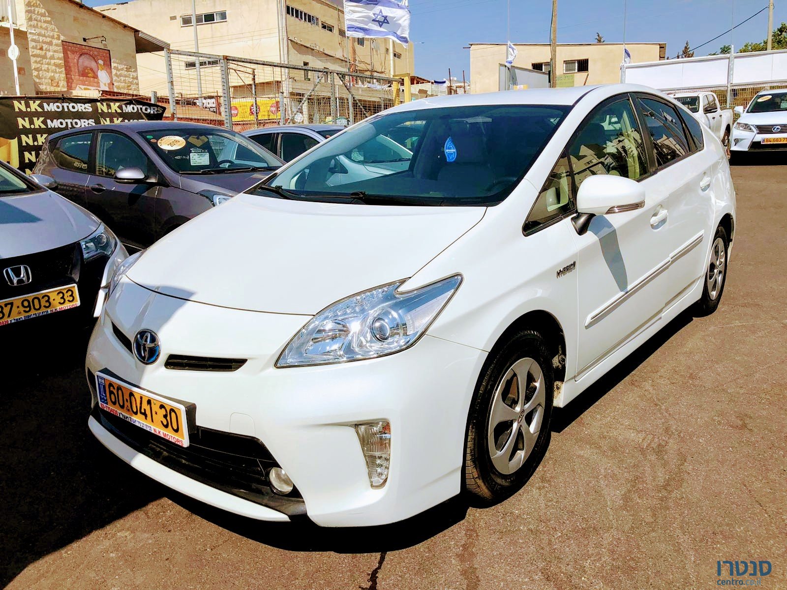 2014' Toyota Prius photo #1