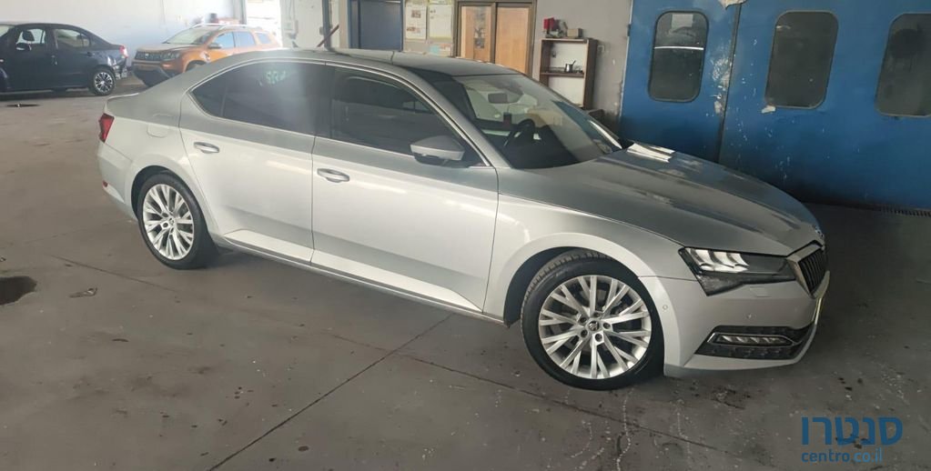 2020' Skoda Superb סקודה סופרב photo #2