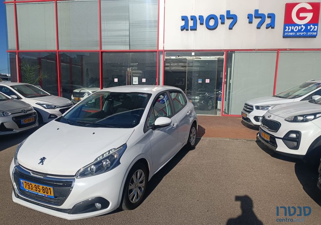 2020' Peugeot 208 פיג'ו photo #1