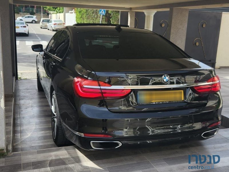 2017' BMW 740 ב.מ.וו photo #2