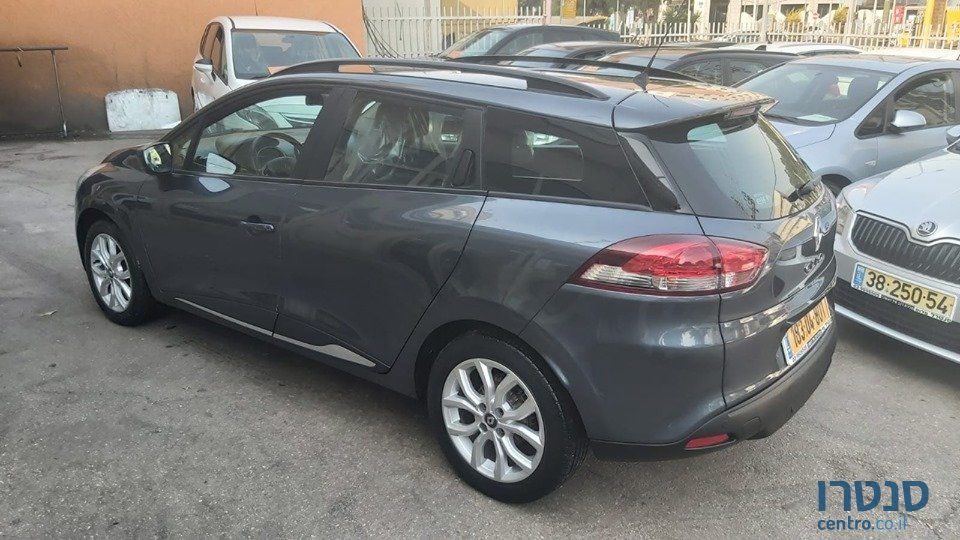 2017' Renault Clio photo #2