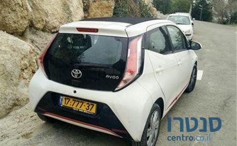 2016' Toyota Aygo טויוטה אייגו photo #2