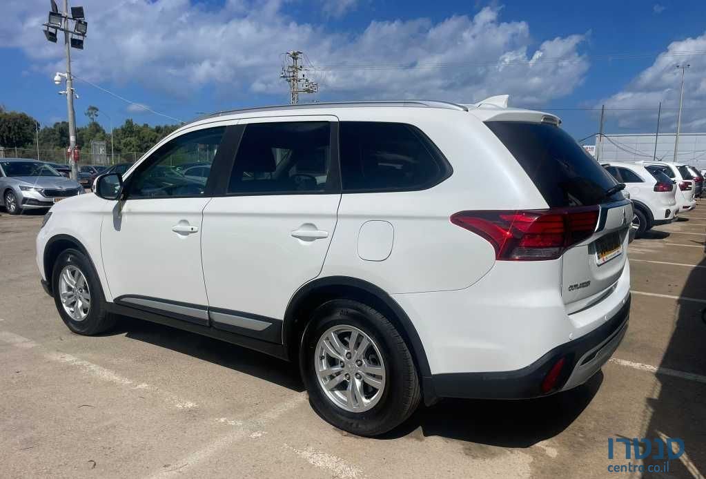 2021' Mitsubishi Outlander מיצובישי אאוטלנדר photo #3