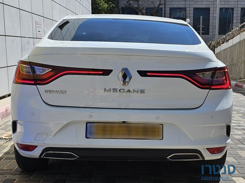 2023' Renault Megane photo #2