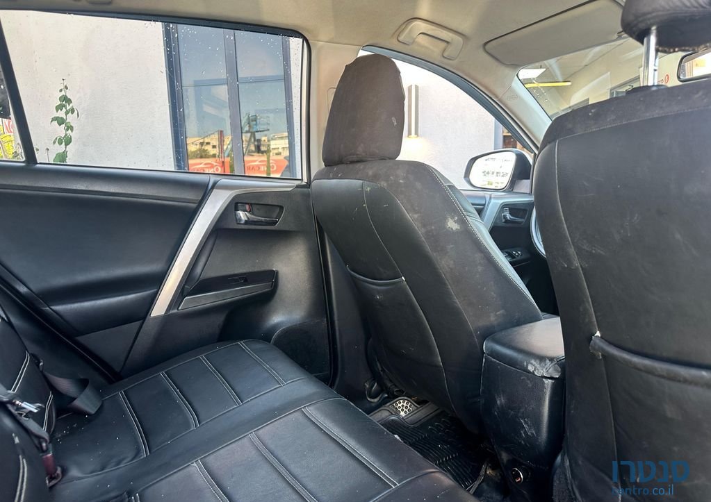 2017' Toyota RAV4 טויוטה photo #4