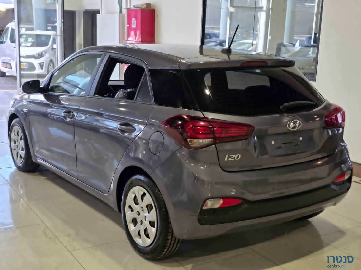 2021' Hyundai i20 photo #5