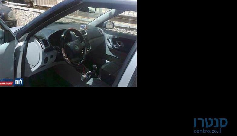 2009' Skoda Fabia סקודה פביה photo #3