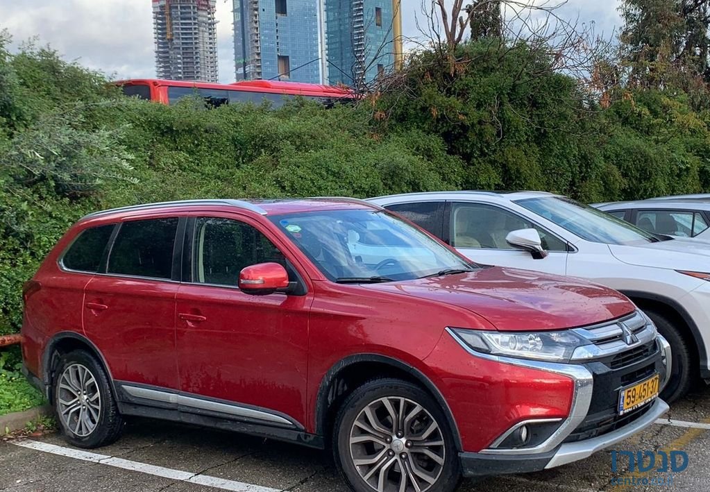 2016' Mitsubishi Outlander מיצובישי אאוטלנדר photo #3