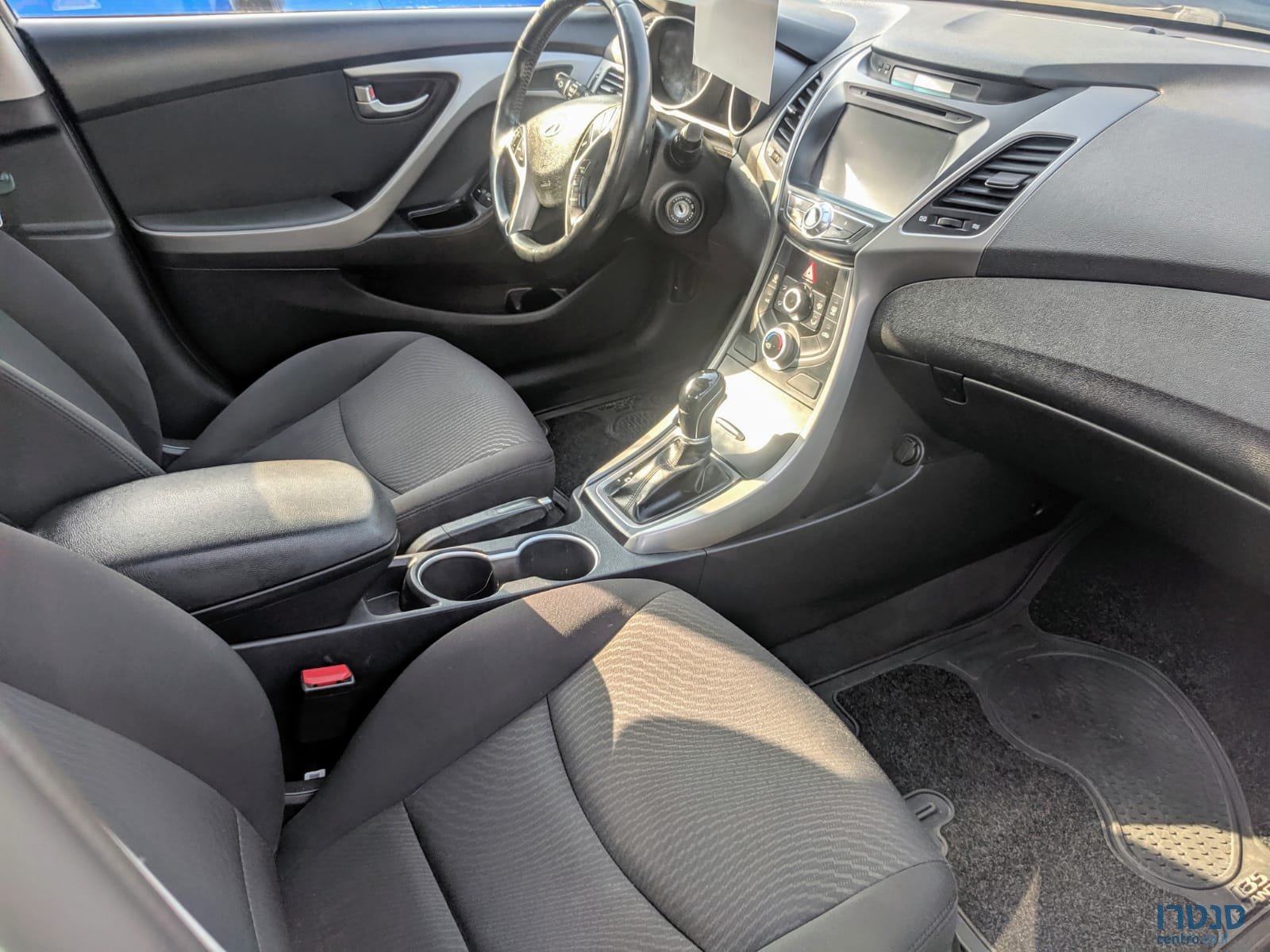 2016' Hyundai i35 photo #5