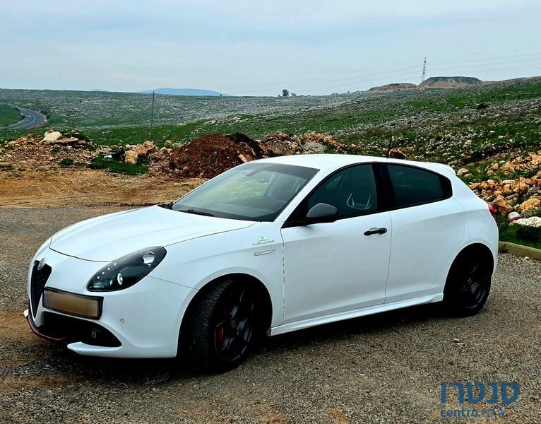 2016' Alfa Romeo Giulietta אלפא רומיאו ג'ולייטה photo #4