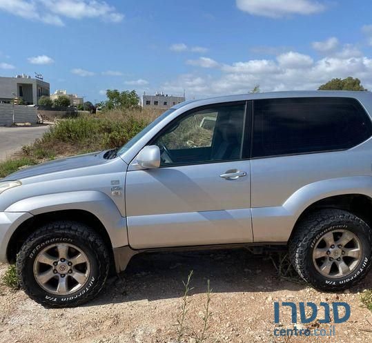 2005' Toyota Land Cruiser טויוטה לנד קרוזר photo #1