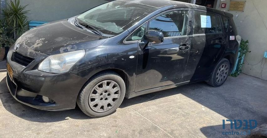 2010' Toyota Verso טויוטה ורסו photo #1