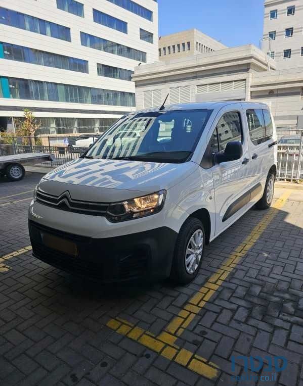 2021' Citroen Berlingo סיטרואן ברלינגו photo #3