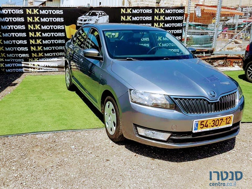 2014' Skoda Rapid photo #1