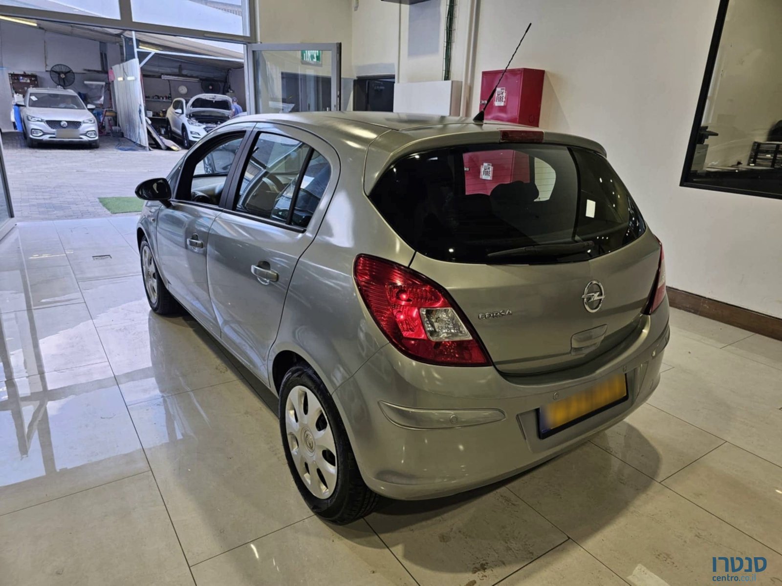 2012' Opel Corsa photo #4