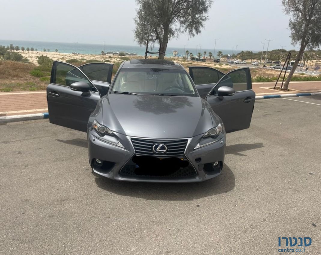 2015' Lexus Is300H לקסוס photo #2
