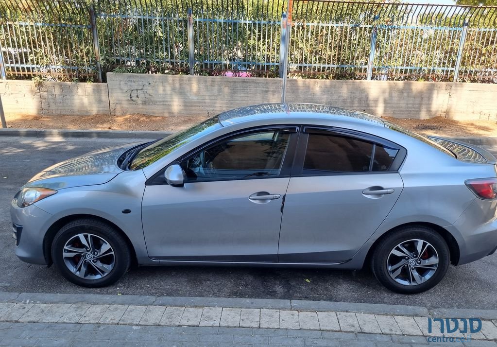 2011' Mazda 3 מאזדה photo #6