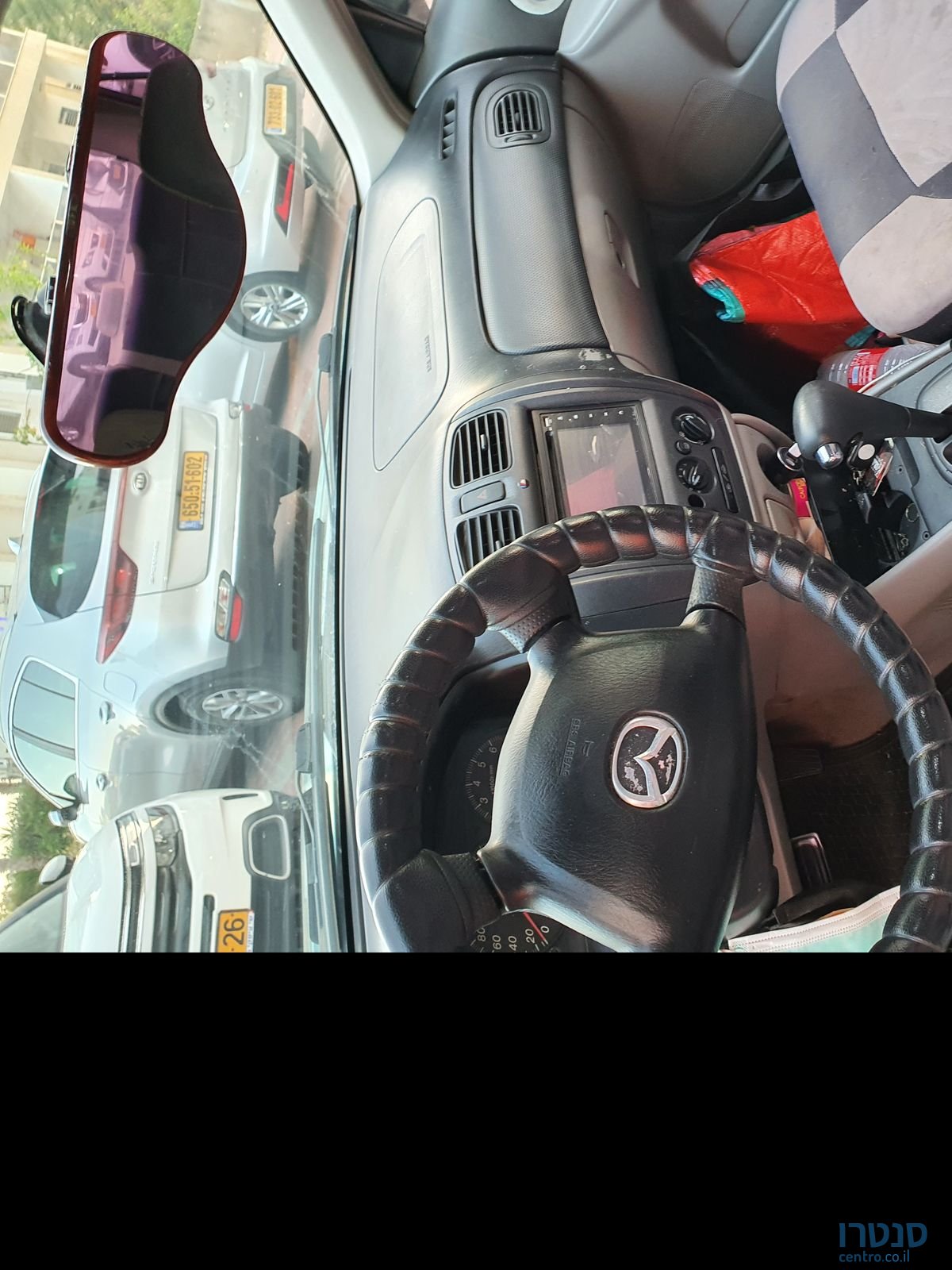 2002' Mazda 323 מאזדה 323 לאנטיס photo #2