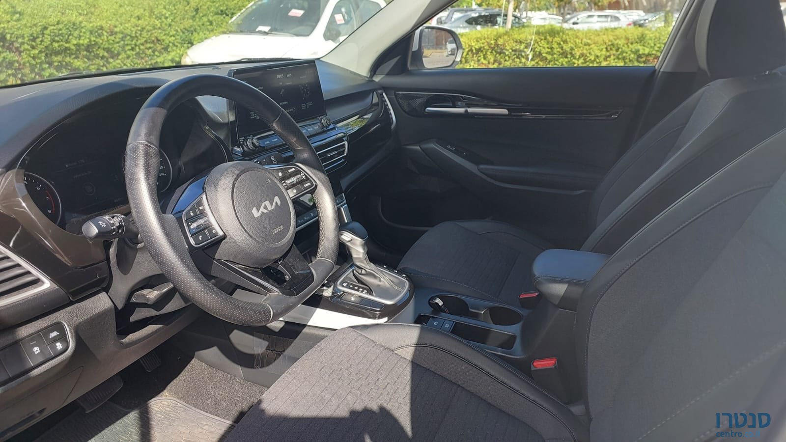 2023' Kia Sportage photo #6