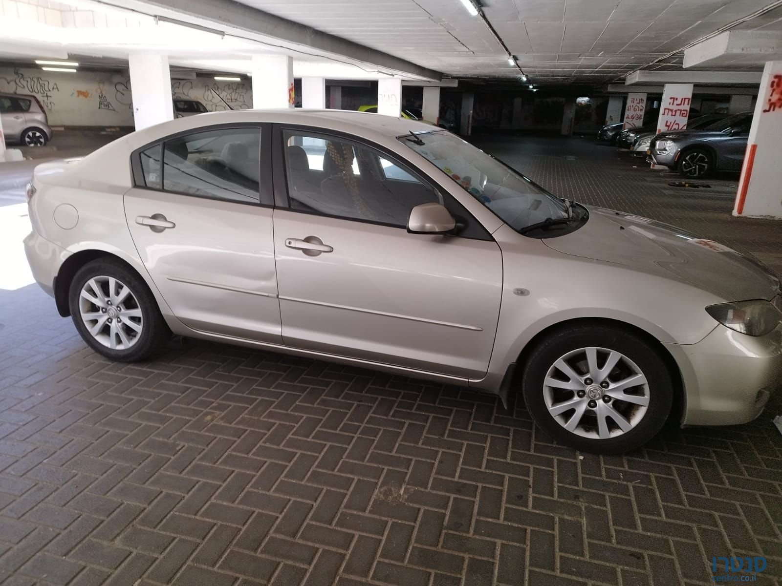 2008' Mazda 3 מאזדה photo #1
