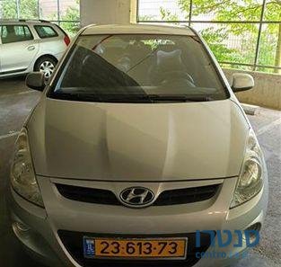 2010' Hyundai i20 יונדאי אינספייר photo #3