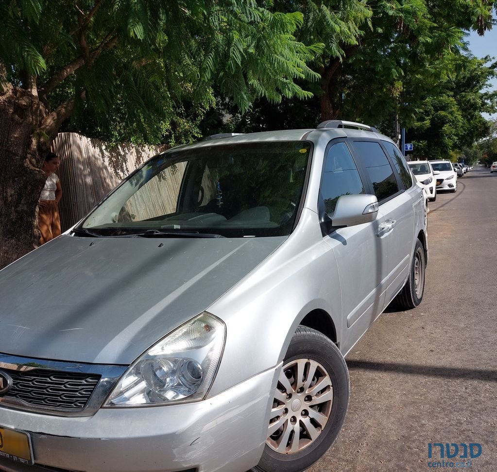 2011' Kia Carnival קיה קרניבל photo #4