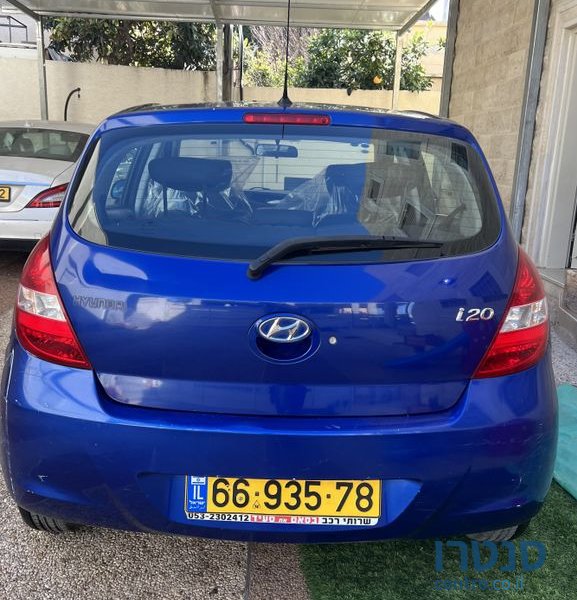 2011' Hyundai i20 יונדאי photo #1