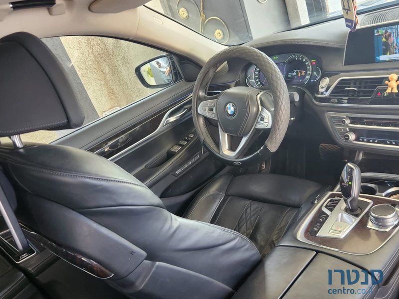 2017' BMW 740 ב.מ.וו photo #4