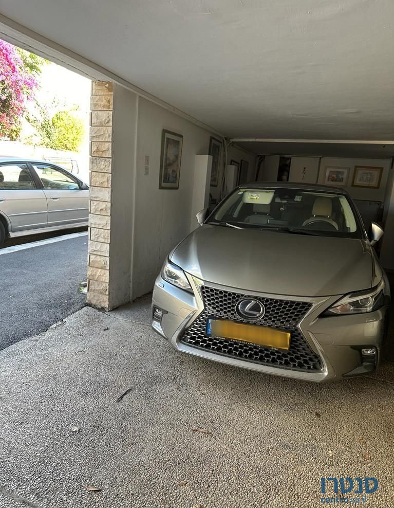 2019' Lexus Ct200H לקסוס photo #1