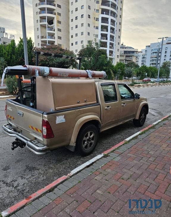2009' Isuzu 2X4 D-Max איסוזו photo #2