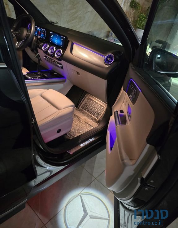 2022' Mercedes-Benz GLA מרצדס photo #3