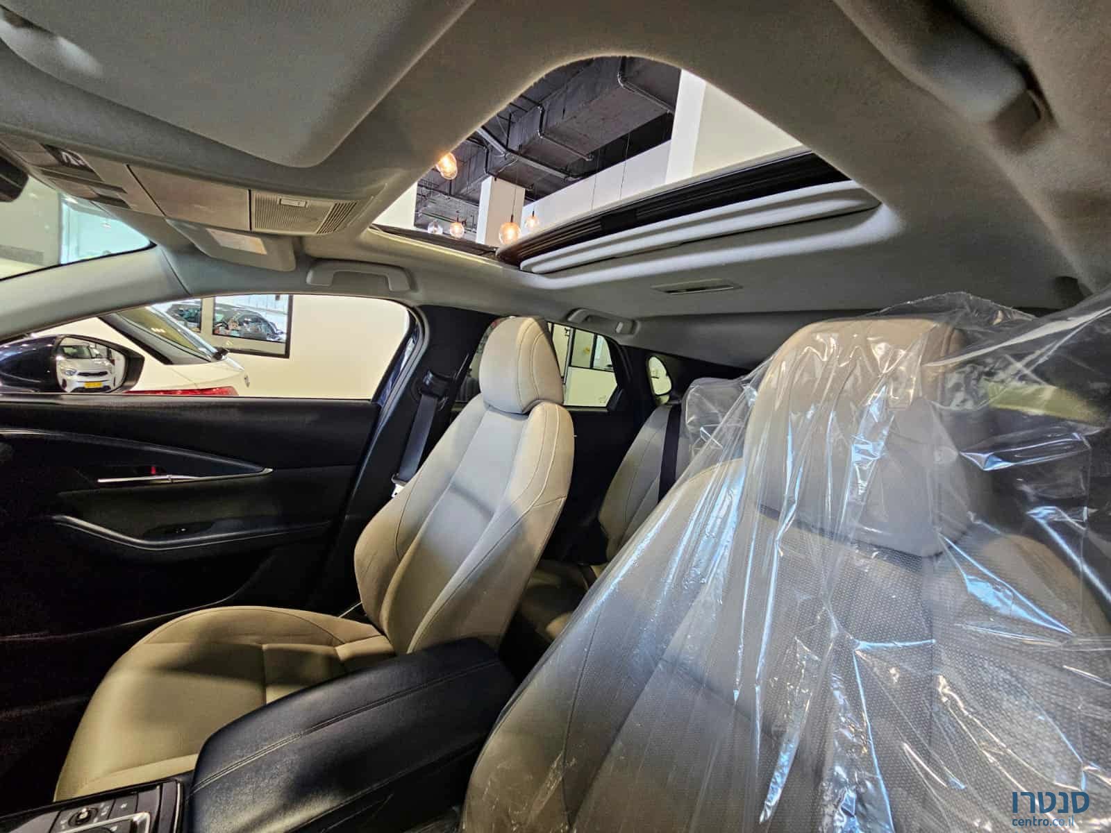 2020' Mazda CX-30 photo #6