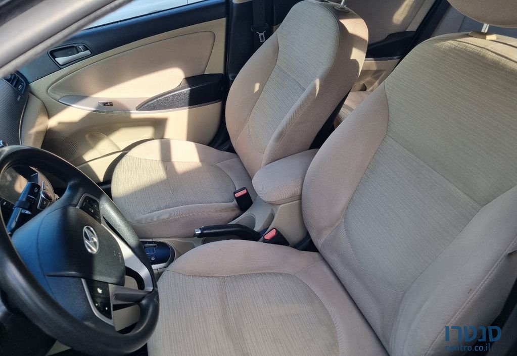 2016' Hyundai i25 יונדאי photo #4