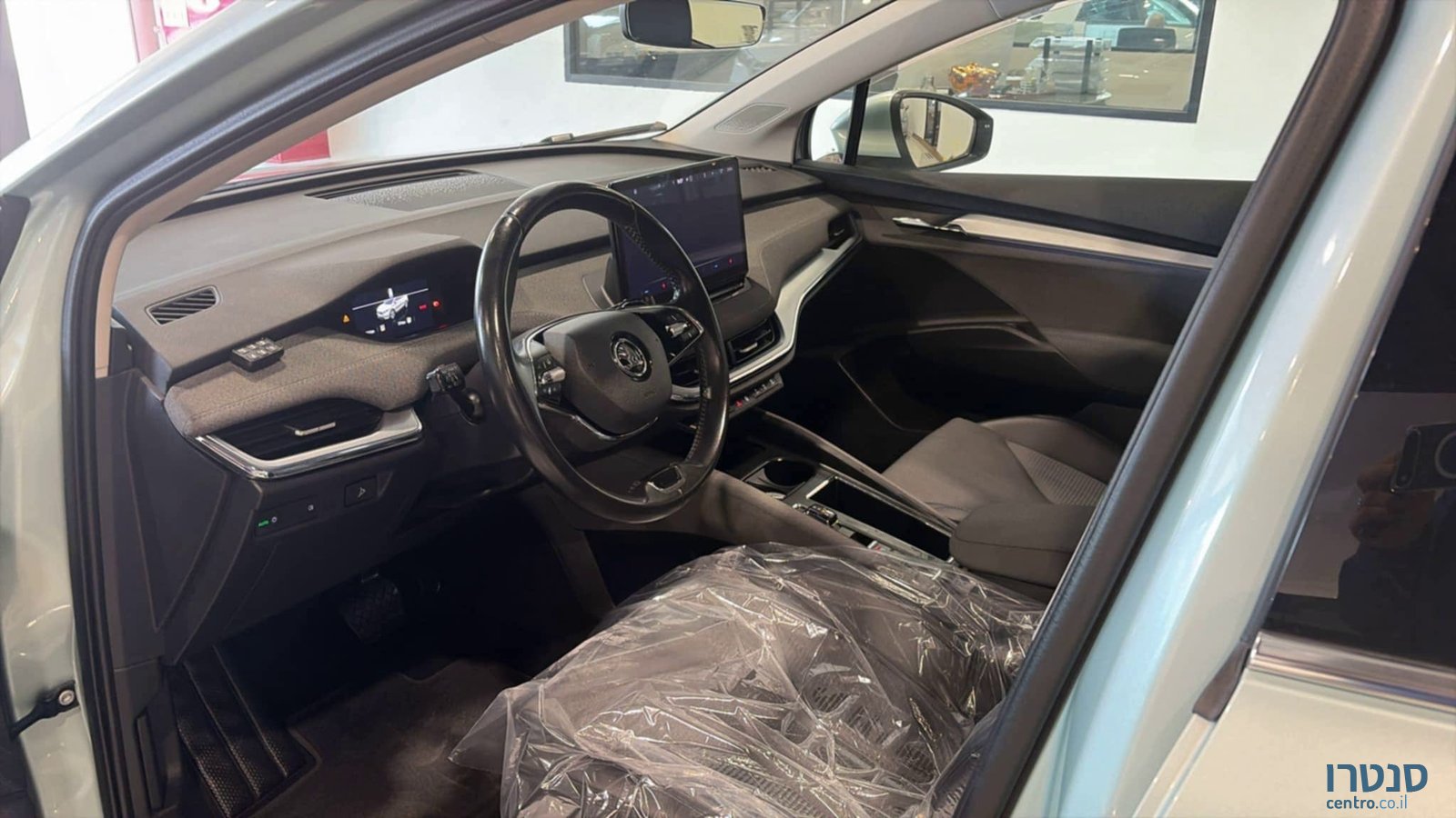 2022' Skoda Enyaq photo #6