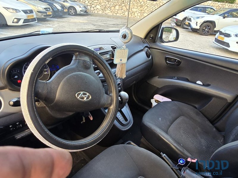 2011' Hyundai i10 יונדאי photo #5