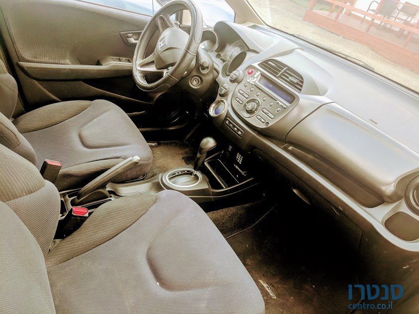 2014' Honda Jazz photo #4