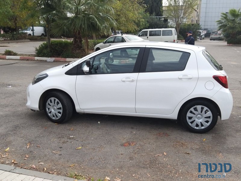 2016' Toyota Yaris יאריס STYLE IN NG photo #2