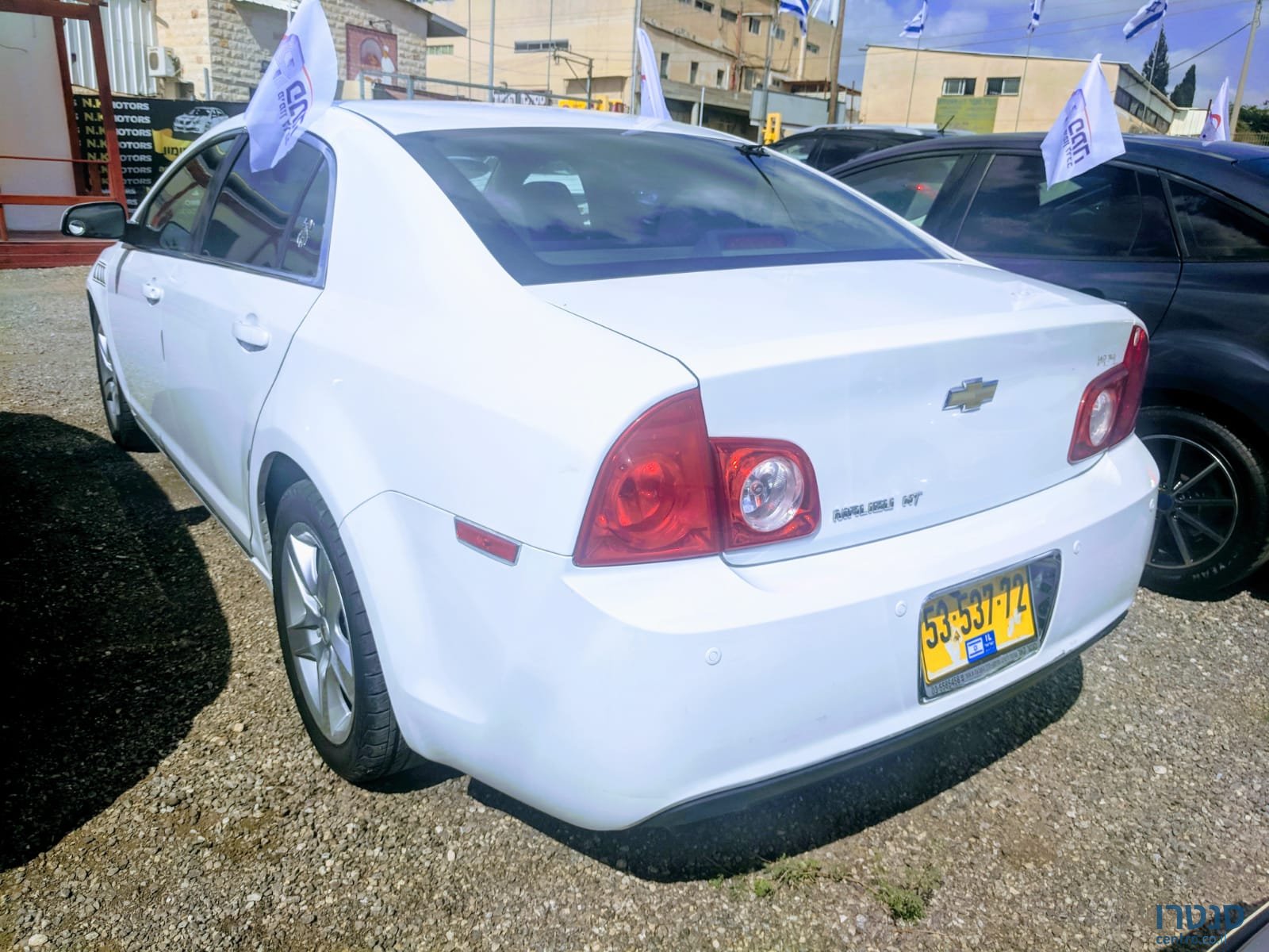 2009' Chevrolet Malibu photo #2