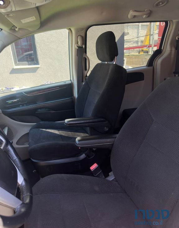 2014' Chrysler Grand Voyager קרייזלר גראנד וויאג'ר photo #6