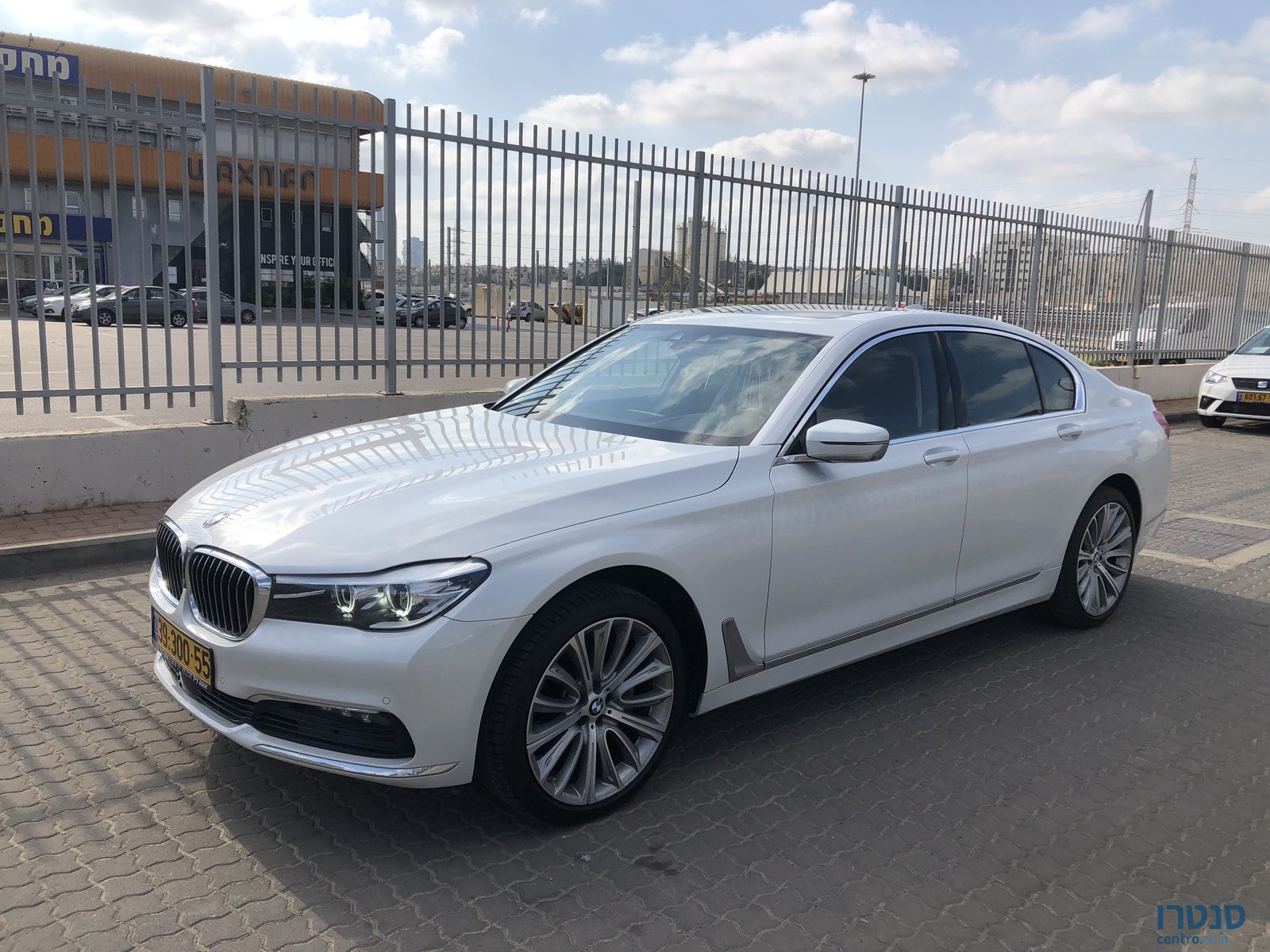 2017' BMW 740 ב.מ.וו photo #1