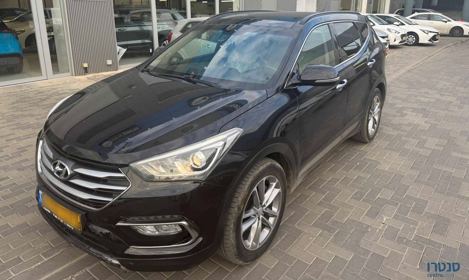 2018' Hyundai Santa Fe photo #1