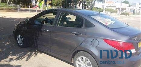 2013' Hyundai i25 יונדאי photo #3