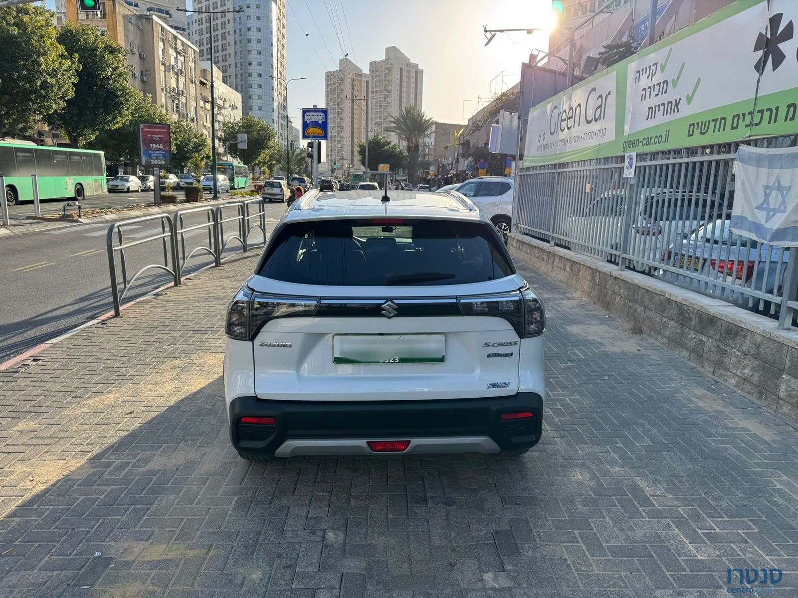 2023' Suzuki S-Cross photo #5